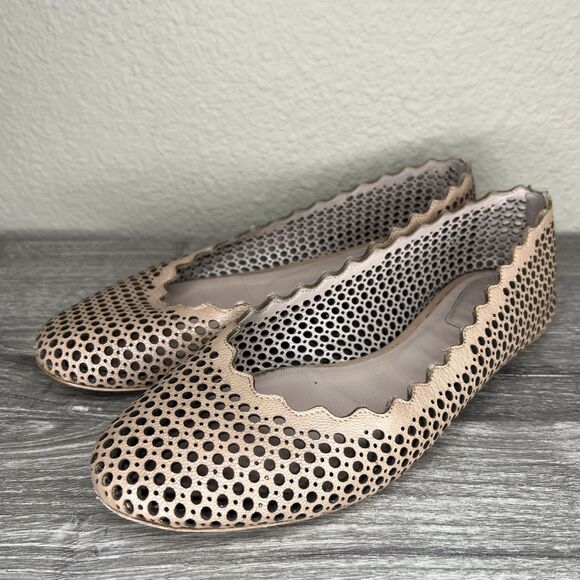CHLOE Perforated Leather Lauren Scalloped Ballet Flats 37.5 US 7 Nude Beige - Picture 1 of 9